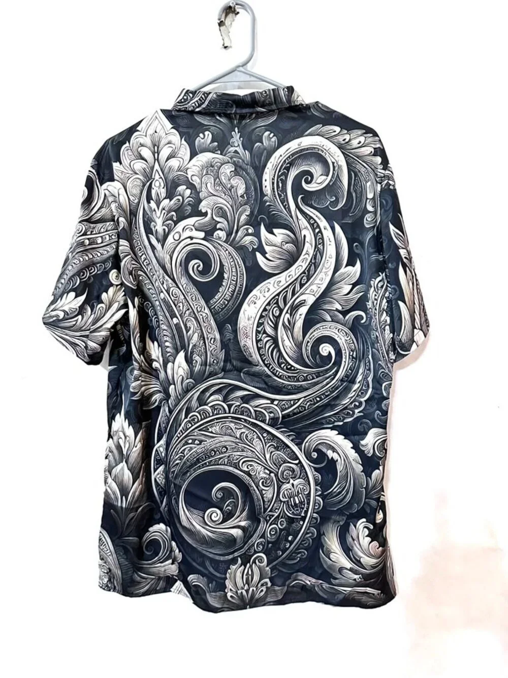 Black Paisley Satin Short Set Shirt loungewear Size large Mens Pajamas Chillwear